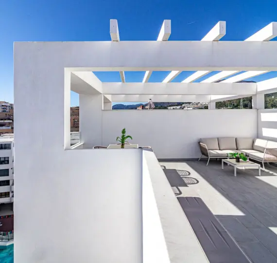 Sale of penthouse in Estepona