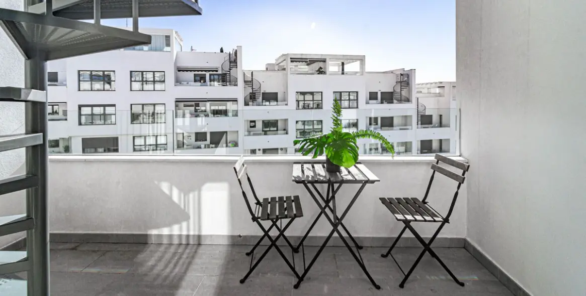 Sale of penthouse in Estepona 6