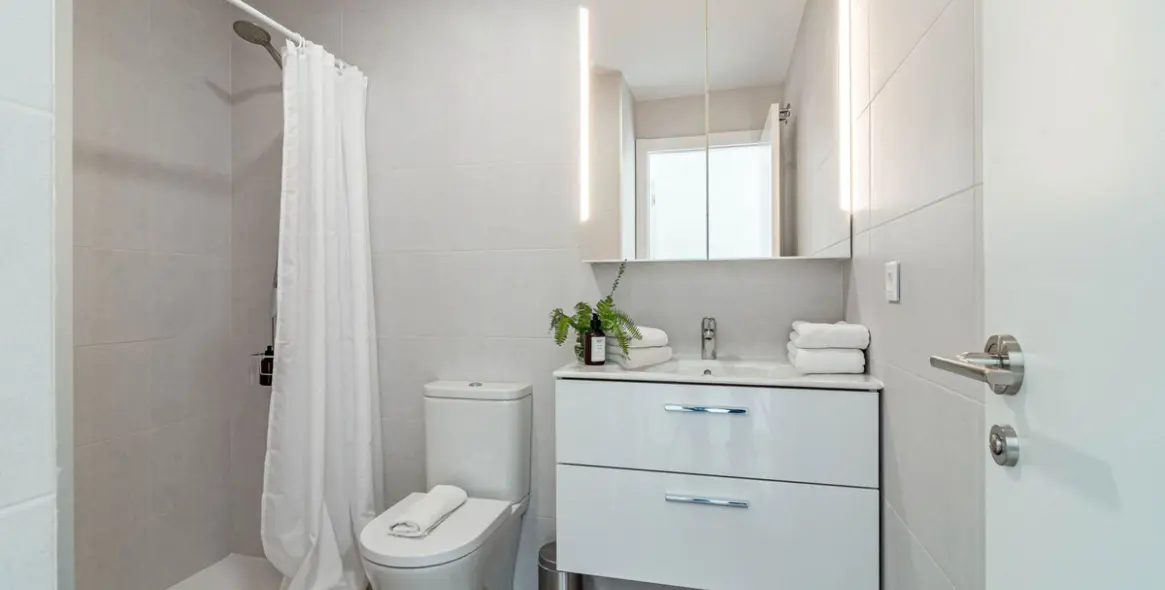 Sale of penthouse in Estepona 15