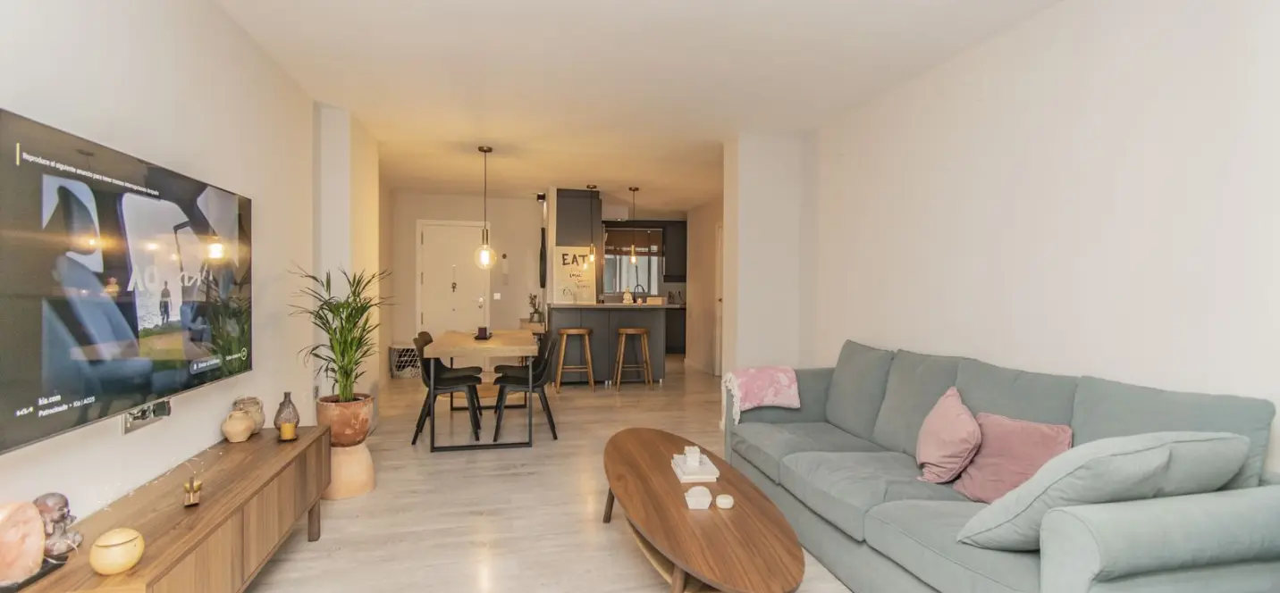 Sale of middle floor apartment in Marbella 0