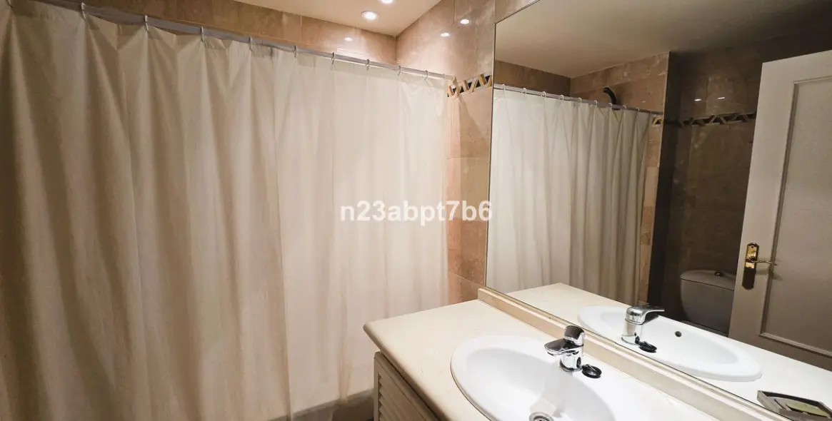 Sale of middle floor apartment in Nueva Andalucía 14