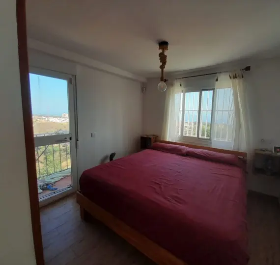 Oтдельно стоящая вилла R5156104