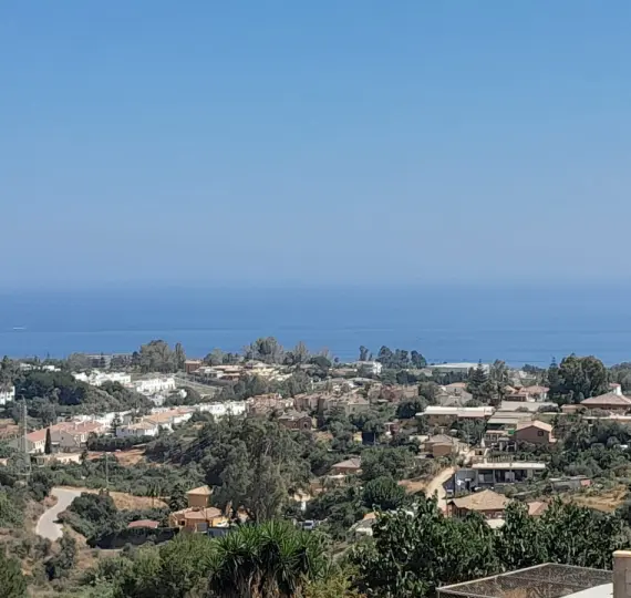 Oтдельно стоящая вилла R5156104