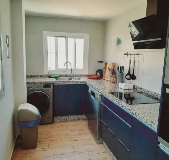 Oтдельно стоящая вилла R5156104