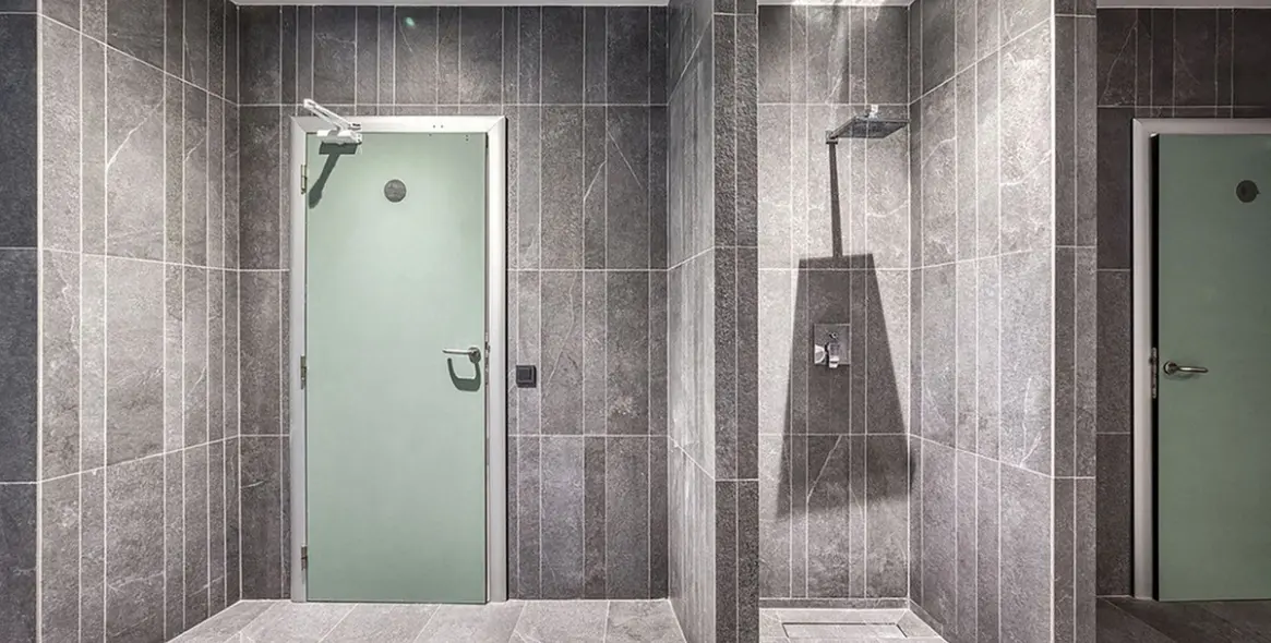 Sale of penthouse in New Golden Mile 28