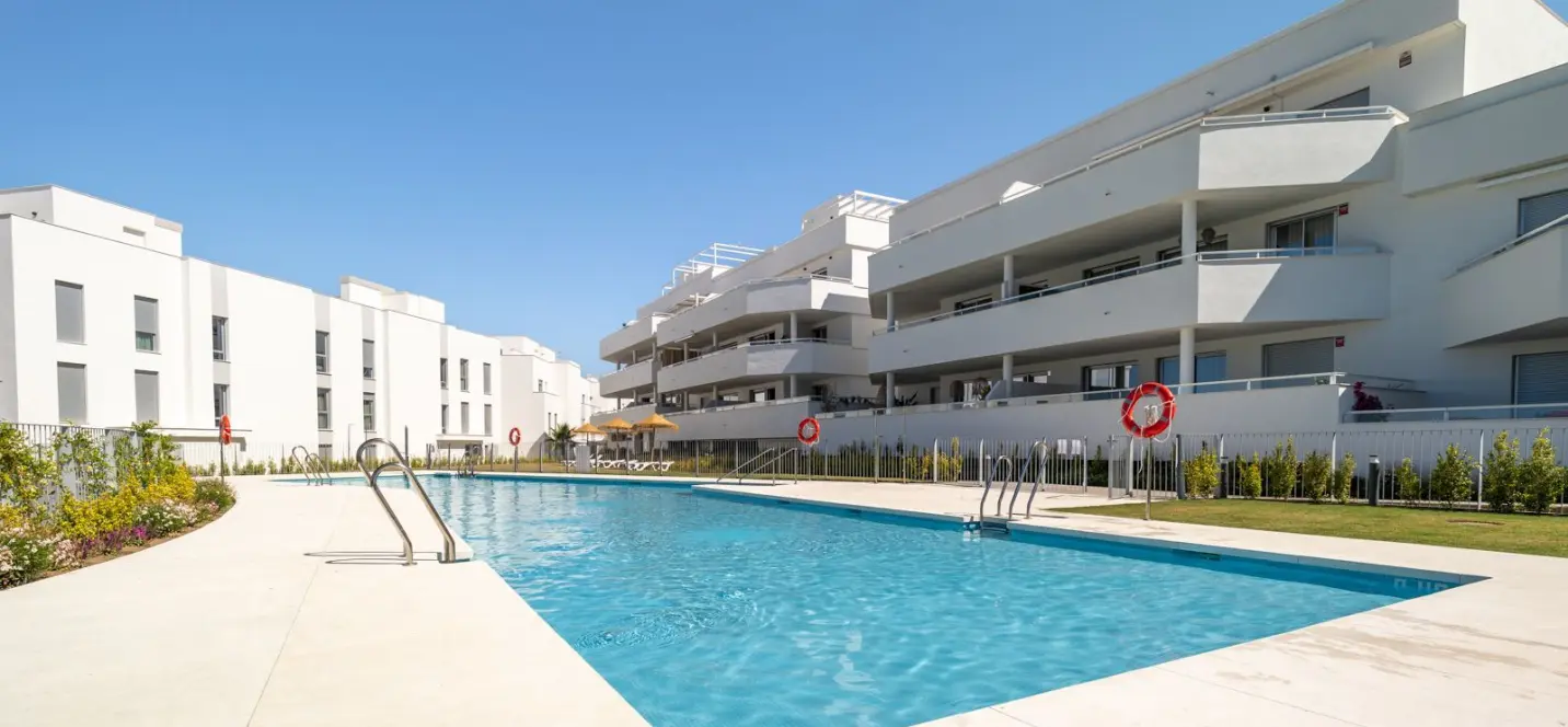 Sale of penthouse in New Golden Mile 2