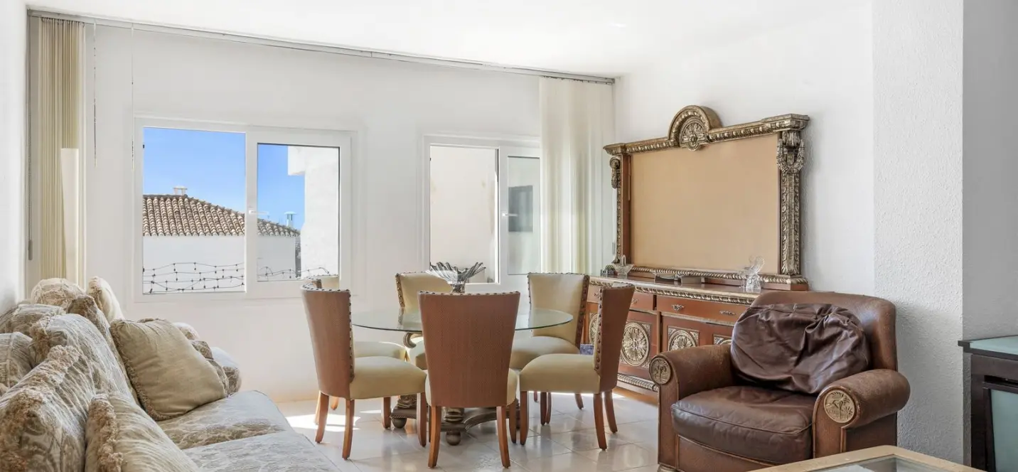 Продажа апартаментов на среднем этаже в Puerto Banús 4