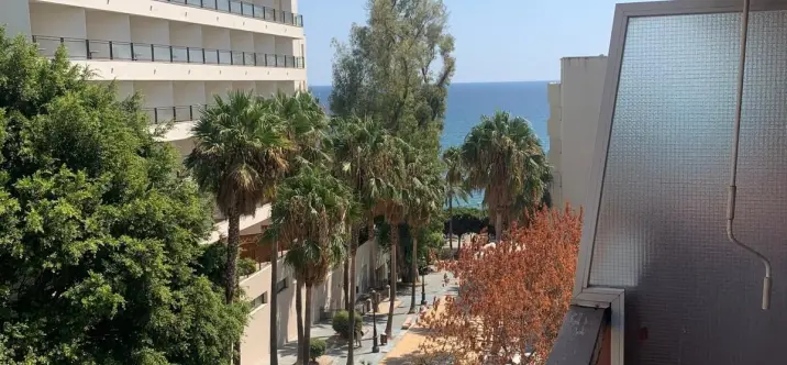 Продажа апартаментов на среднем этаже в Marbella 0