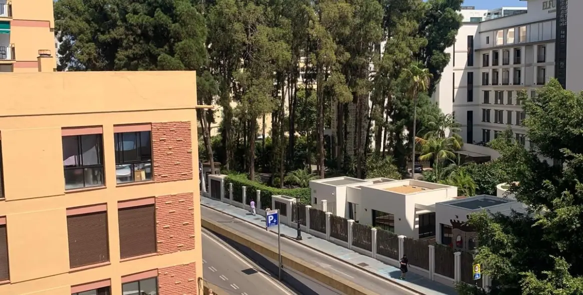 Продажа апартаментов на среднем этаже в Marbella 3