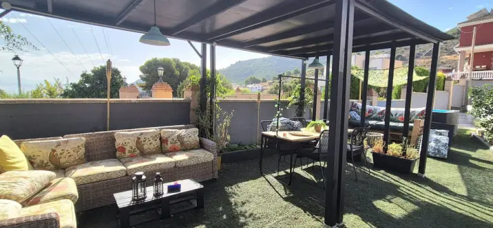 Продажа  отдельно стоящей виллы в Alhaurín de la Torre 0