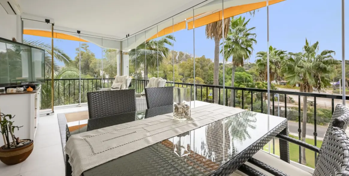 Sale of middle floor apartment in Nueva Andalucía 7