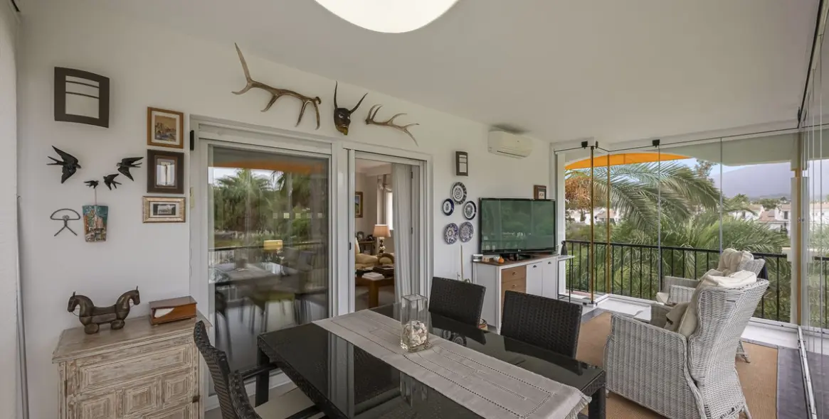 Sale of middle floor apartment in Nueva Andalucía 8