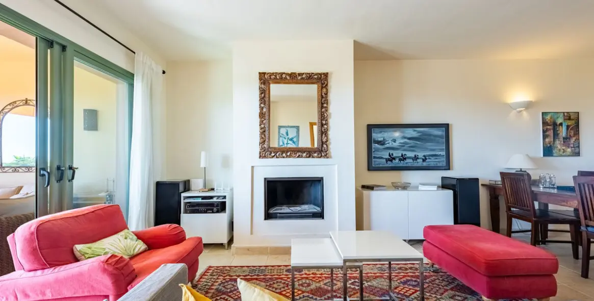 Sale of middle floor apartment in Los Flamingos 6