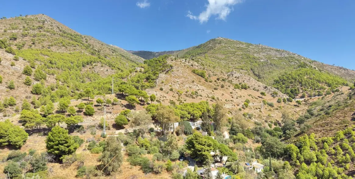 Продажа  жилого участка в Mijas 14
