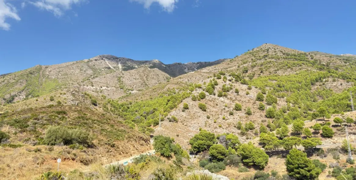 Продажа  жилого участка в Mijas 15