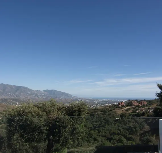 Venta de apartamento en planta media en La Mairena