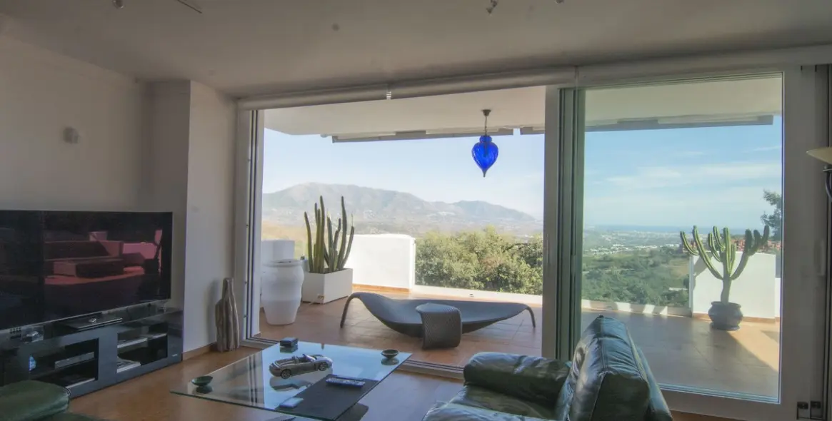 Продажа апартаментов на среднем этаже в La Mairena 4