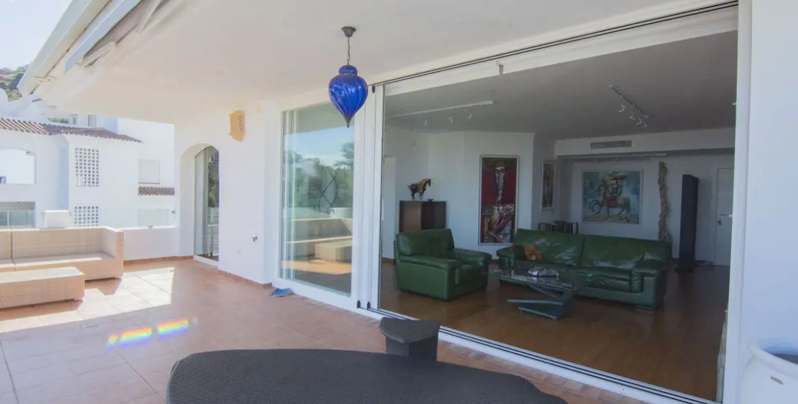 Продажа апартаментов на среднем этаже в La Mairena 5