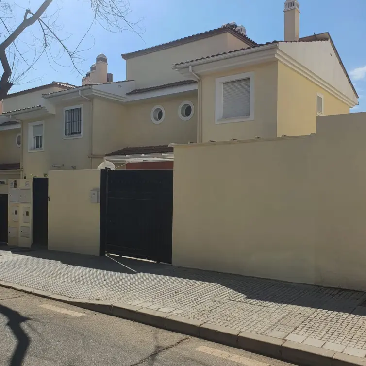 Venta de casa pareada en Campanillas