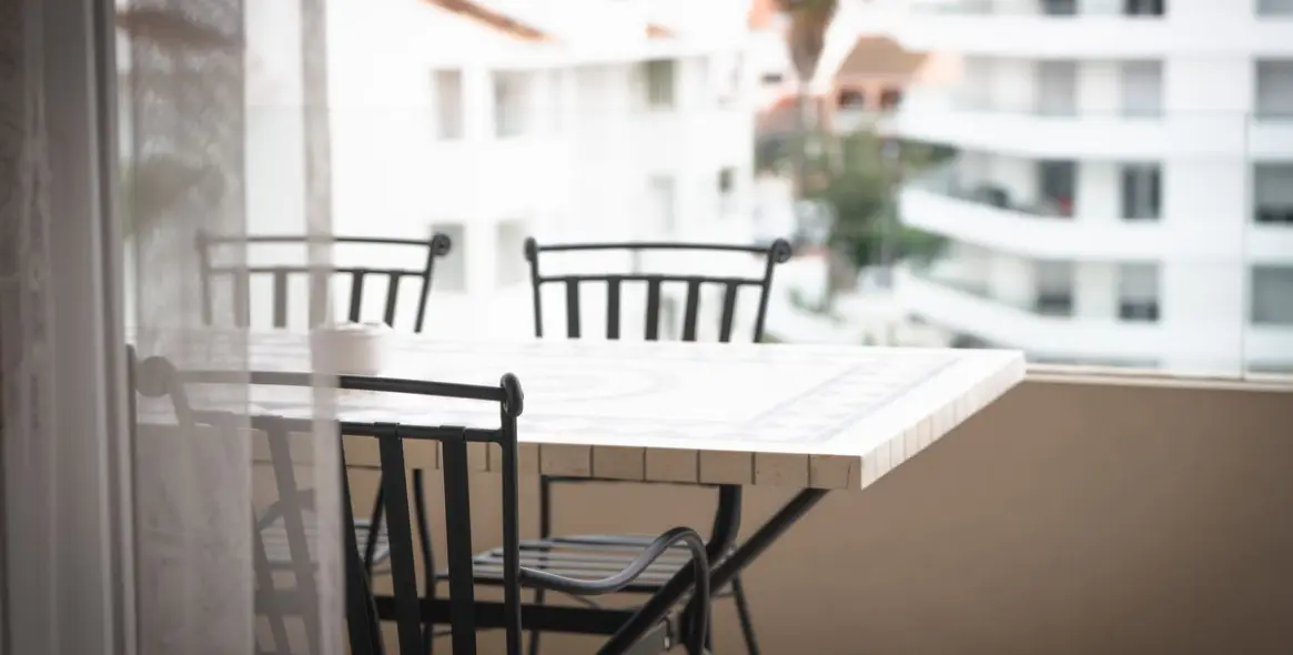 Sale of middle floor apartment in Nueva Andalucía 13