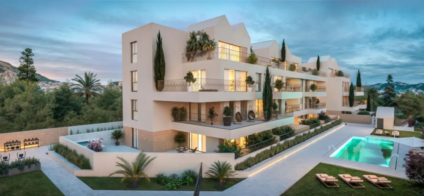 Продажа апартаментов на первом этаже в La Carihuela 1