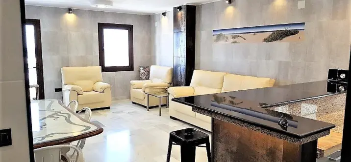 Long-term rent of middle floor apartment in Puerto Banús 3