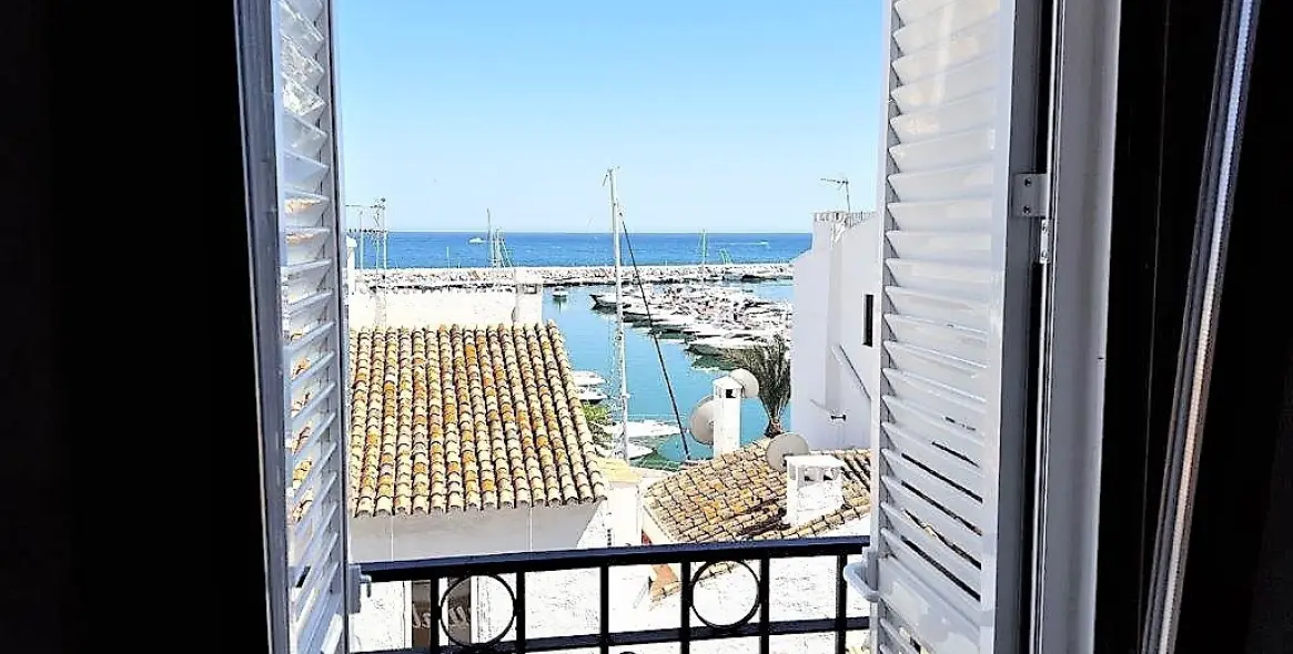 Long-term rent of middle floor apartment in Puerto Banús 20