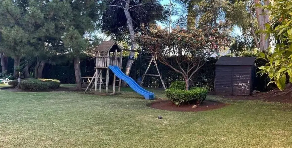 Sale of middle floor apartment in Nueva Andalucía 19