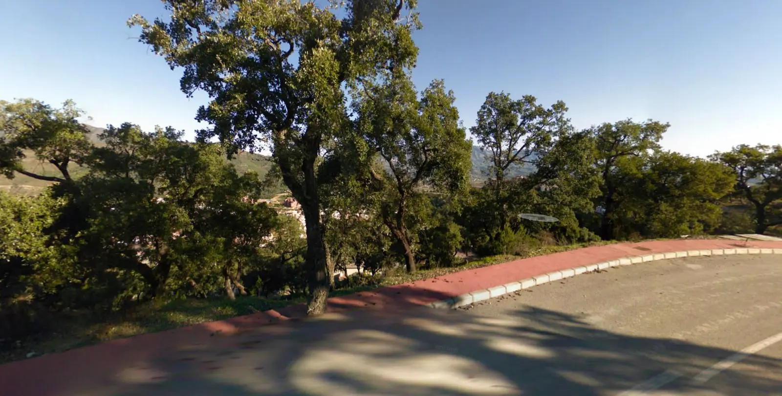 Sale of residential plot in La Mairena 1