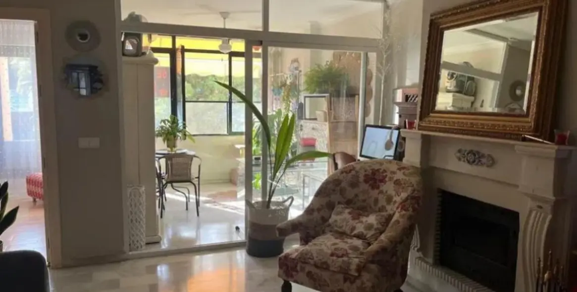 Sale of middle floor apartment in Nueva Andalucía 6