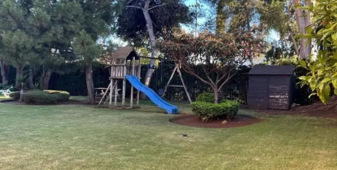 Sale of middle floor apartment in Nueva Andalucía 15