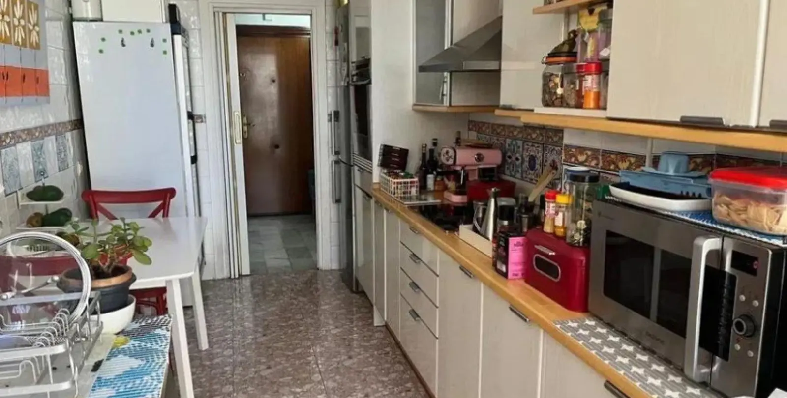 Sale of middle floor apartment in Nueva Andalucía 10