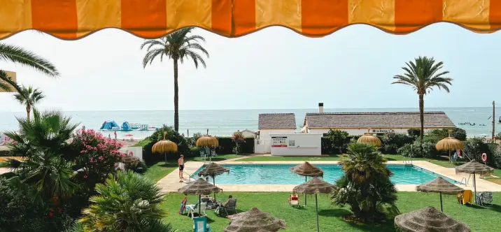 Sale of middle floor apartment in La Cala de Mijas 1