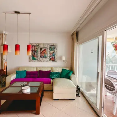 Sale of middle floor apartment in La Cala de Mijas