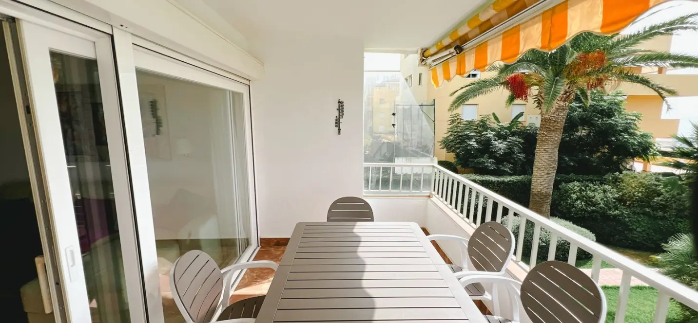 Sale of middle floor apartment in La Cala de Mijas 3