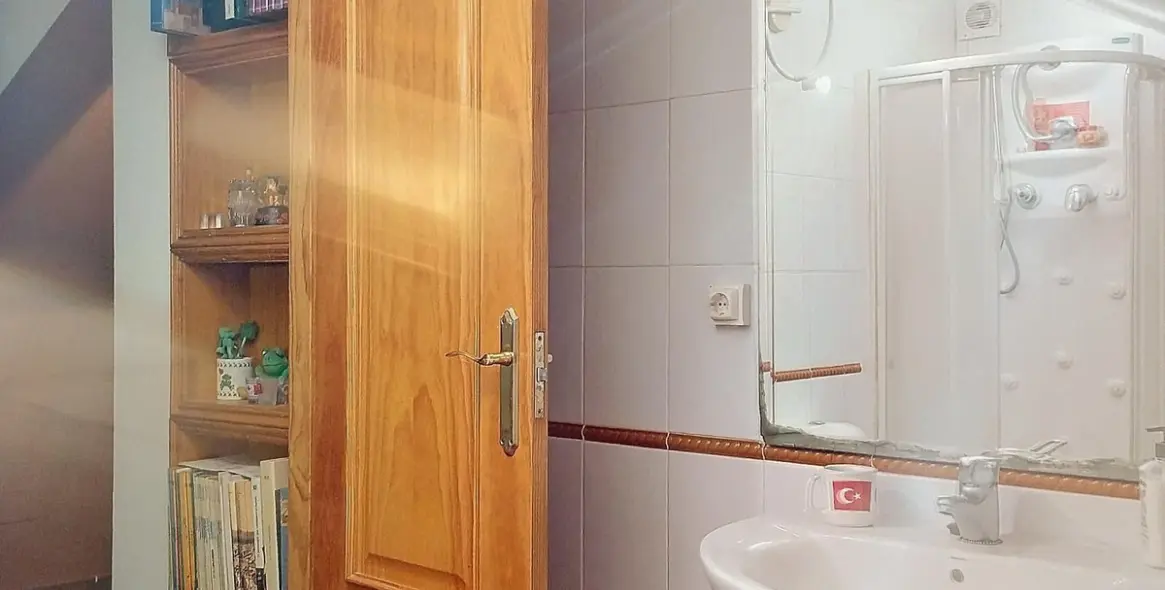 Venta de adosado en Las Lagunas 50