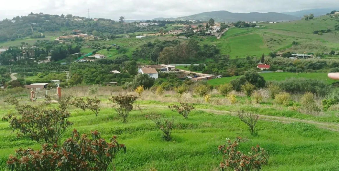 Venta de parcela residencial en 2º Línea de Playa 7