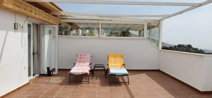 Sale of penthouse in Benalmadena 2