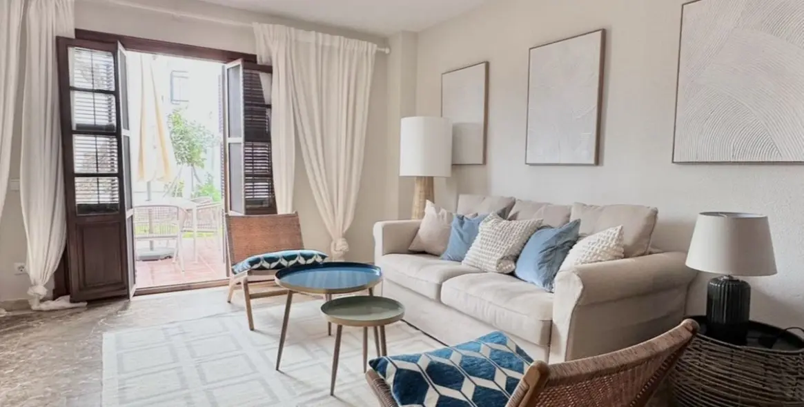 Sale of duplex in Estepona 2