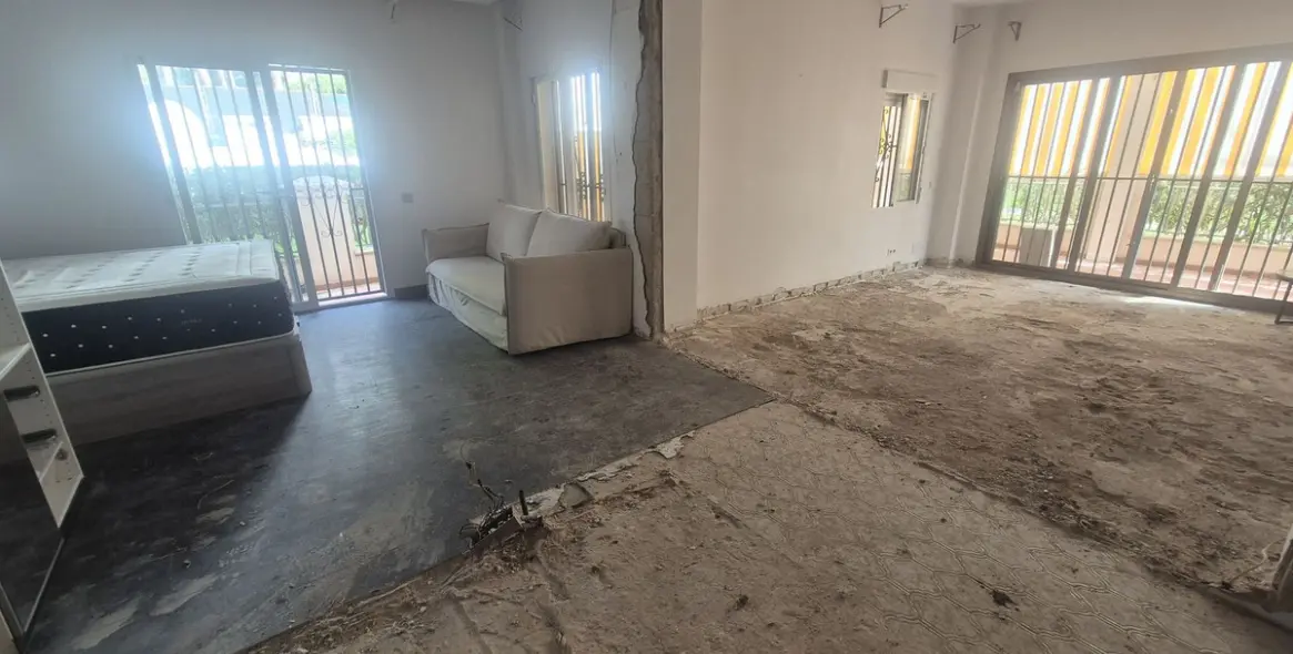 Sale of ground floor apartment in Puerto Banús 12