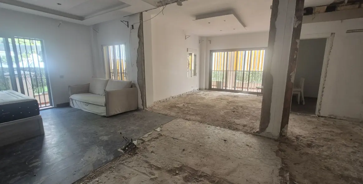 Sale of ground floor apartment in Puerto Banús 13