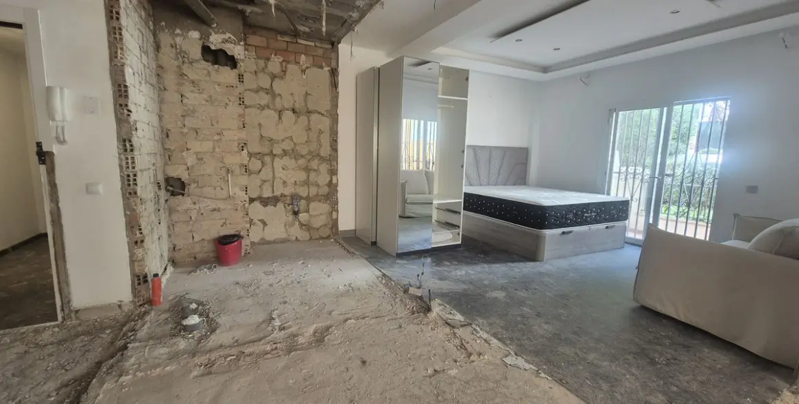 Sale of ground floor apartment in Puerto Banús 14