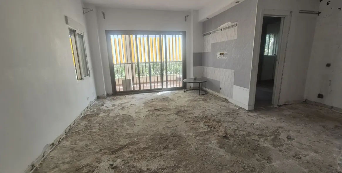 Sale of ground floor apartment in Puerto Banús 17