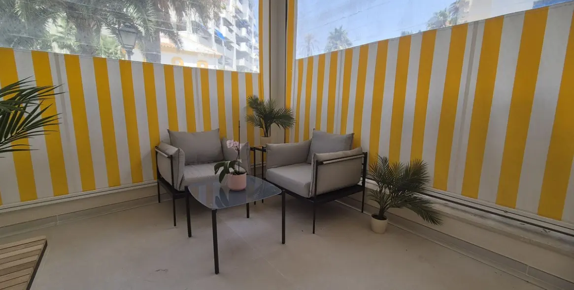 Venta de apartamento en planta baja en Puerto Banús 31