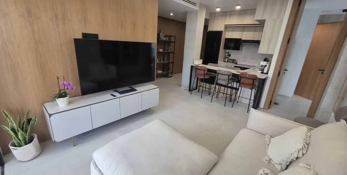Venta de apartamento en planta baja en Puerto Banús 47