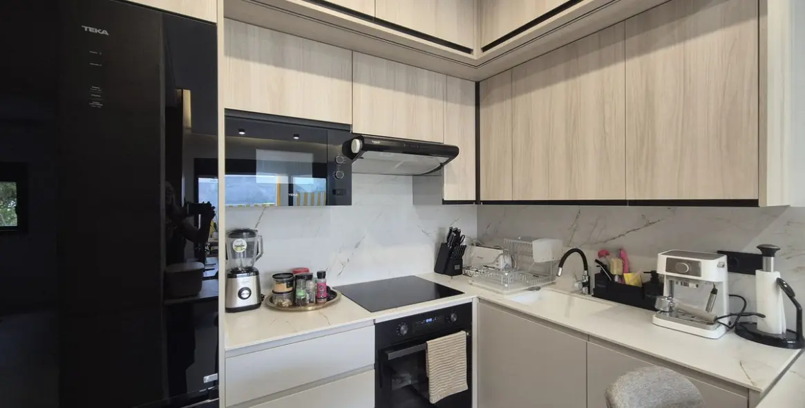 Venta de apartamento en planta baja en Puerto Banús 49