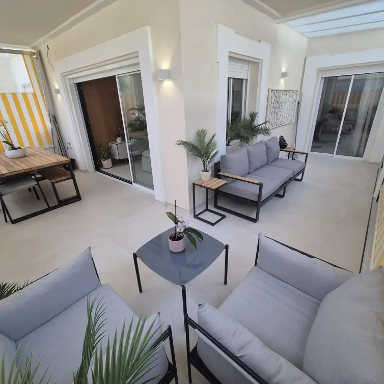 Sale of ground floor apartment in Puerto Banús