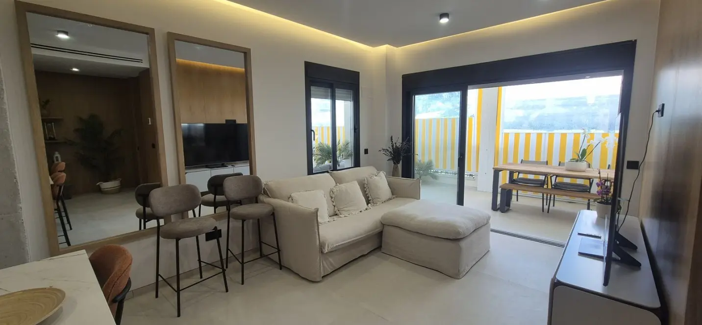 Sale of ground floor apartment in Puerto Banús 1