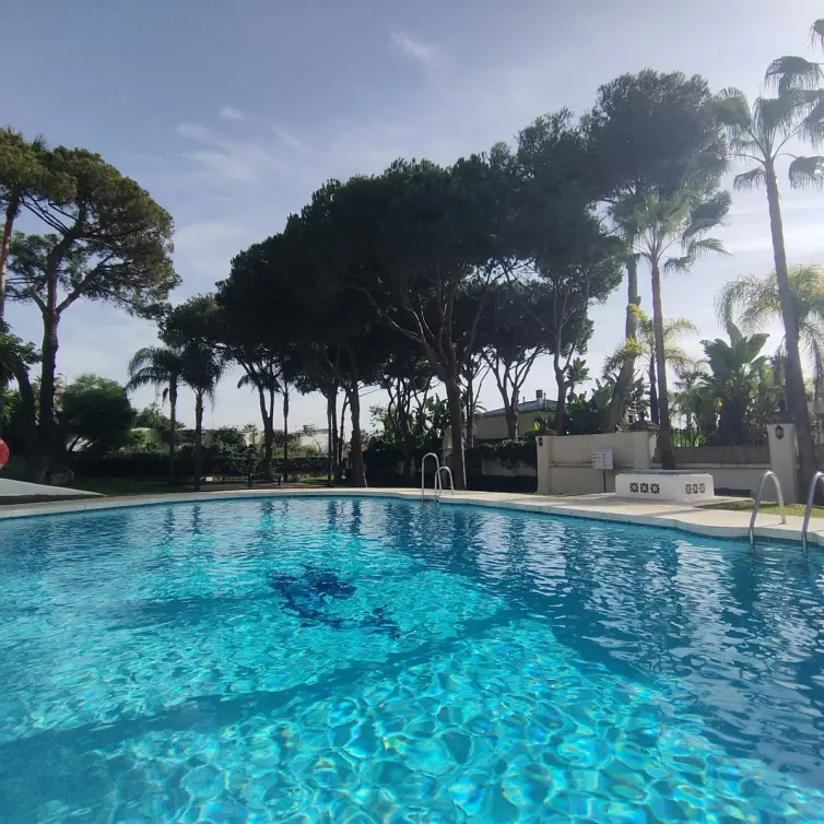 Sale of ground floor apartment in Puerto Banús