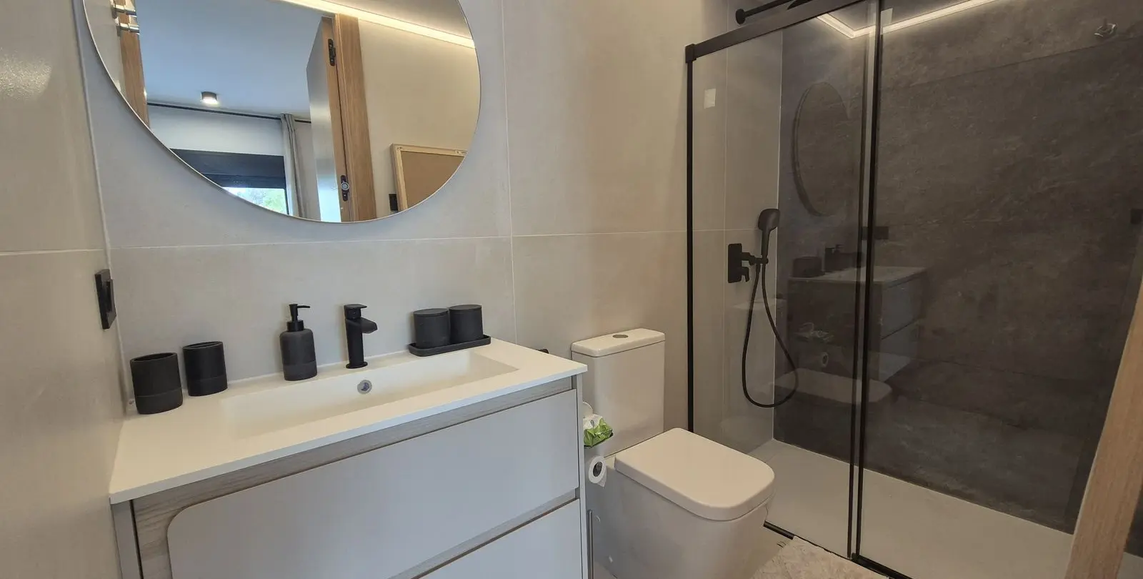 Sale of ground floor apartment in Puerto Banús 7